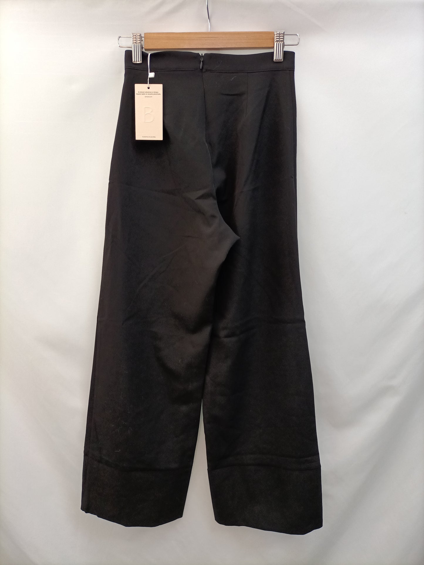 BIMANI.Pantalones negros vestir T.32