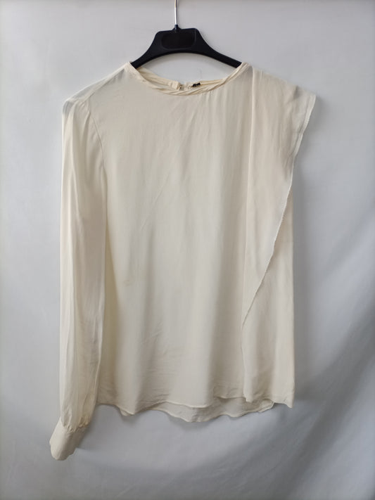 OTRAS. Blusa beige asimétrica  T.u(s)