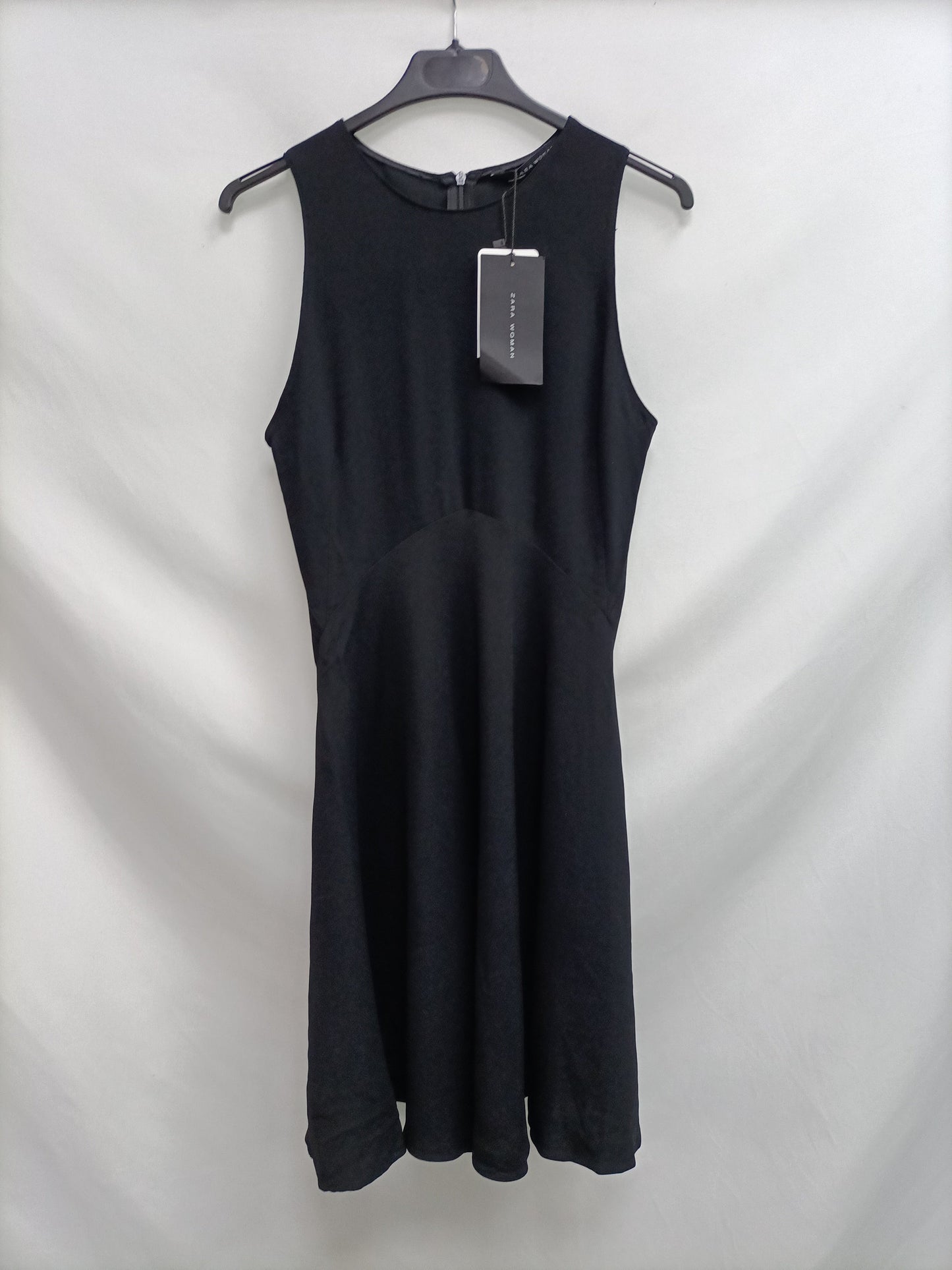 ZARA.Vestido negro T.xs