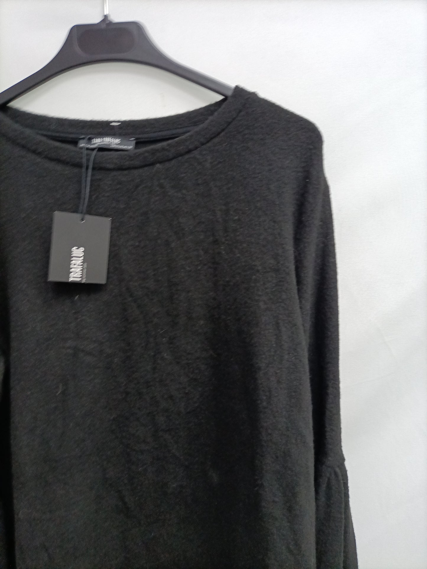 ZARA.Jersey negro T.m