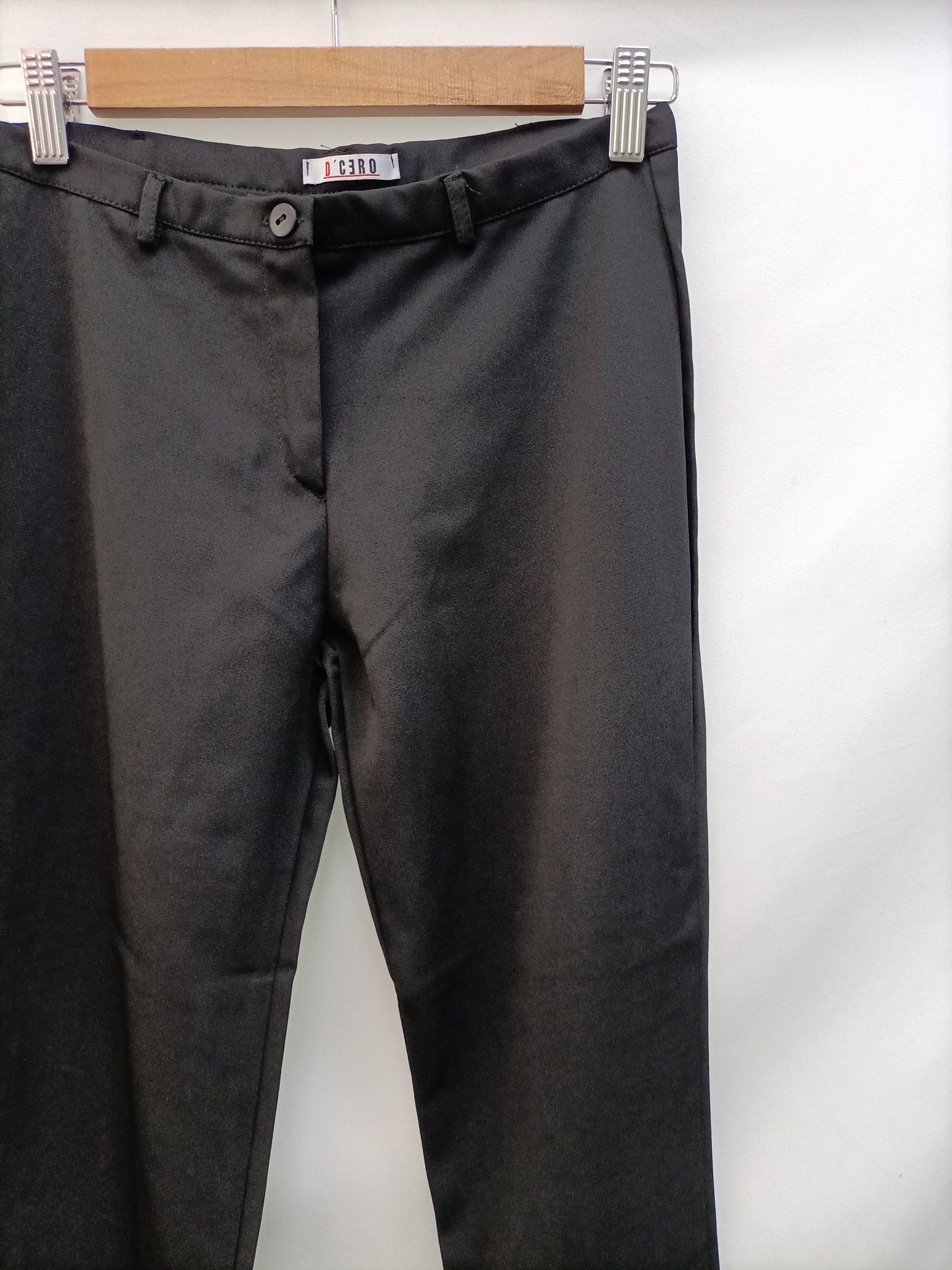 D CERO. Pantalón negro básico T.34