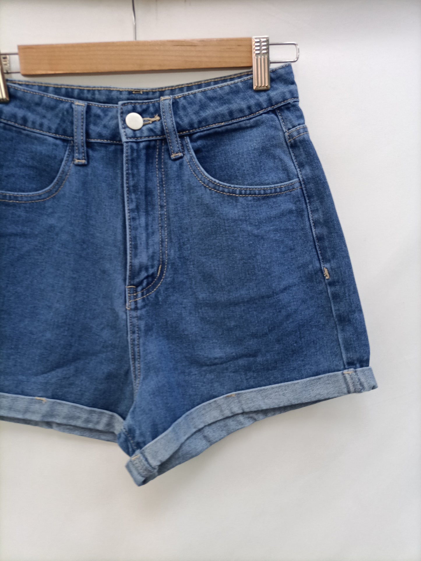 SHEIN. Shorts denim T.xs