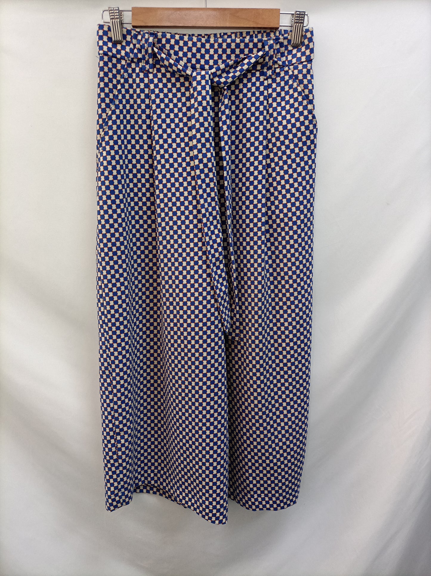 ZARA. Pantalón culotte geométrico T.s