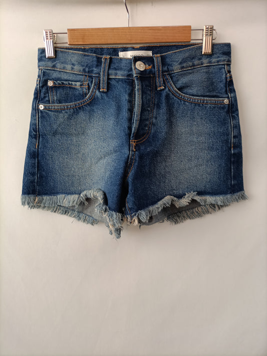 MANGO. Shorts flecos denim T. 34