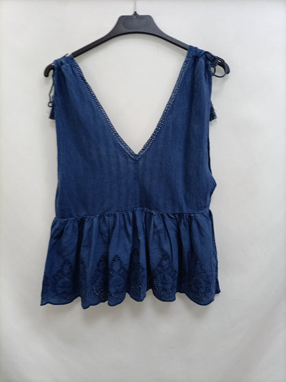 PULL&BEAR. Top azul fluido T.m