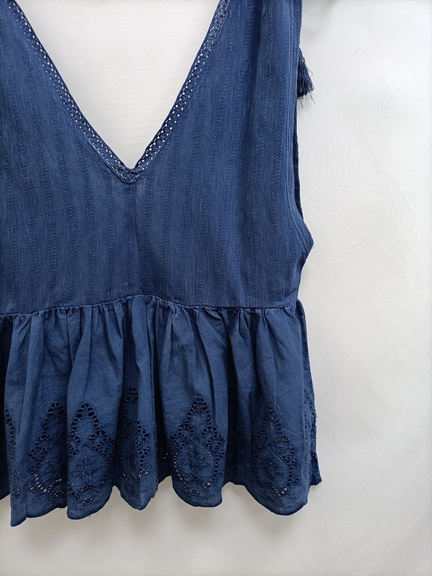 PULL&BEAR. Top azul fluido T.m