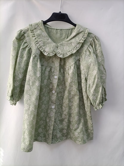 OTRAS. Blusa verde bordadaT.u(s)