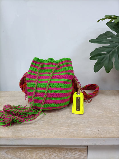 STELLA RITTWAGEN. Wayuu mino verde y rosa