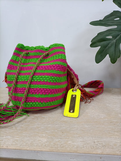 STELLA RITTWAGEN. Wayuu mino verde y rosa