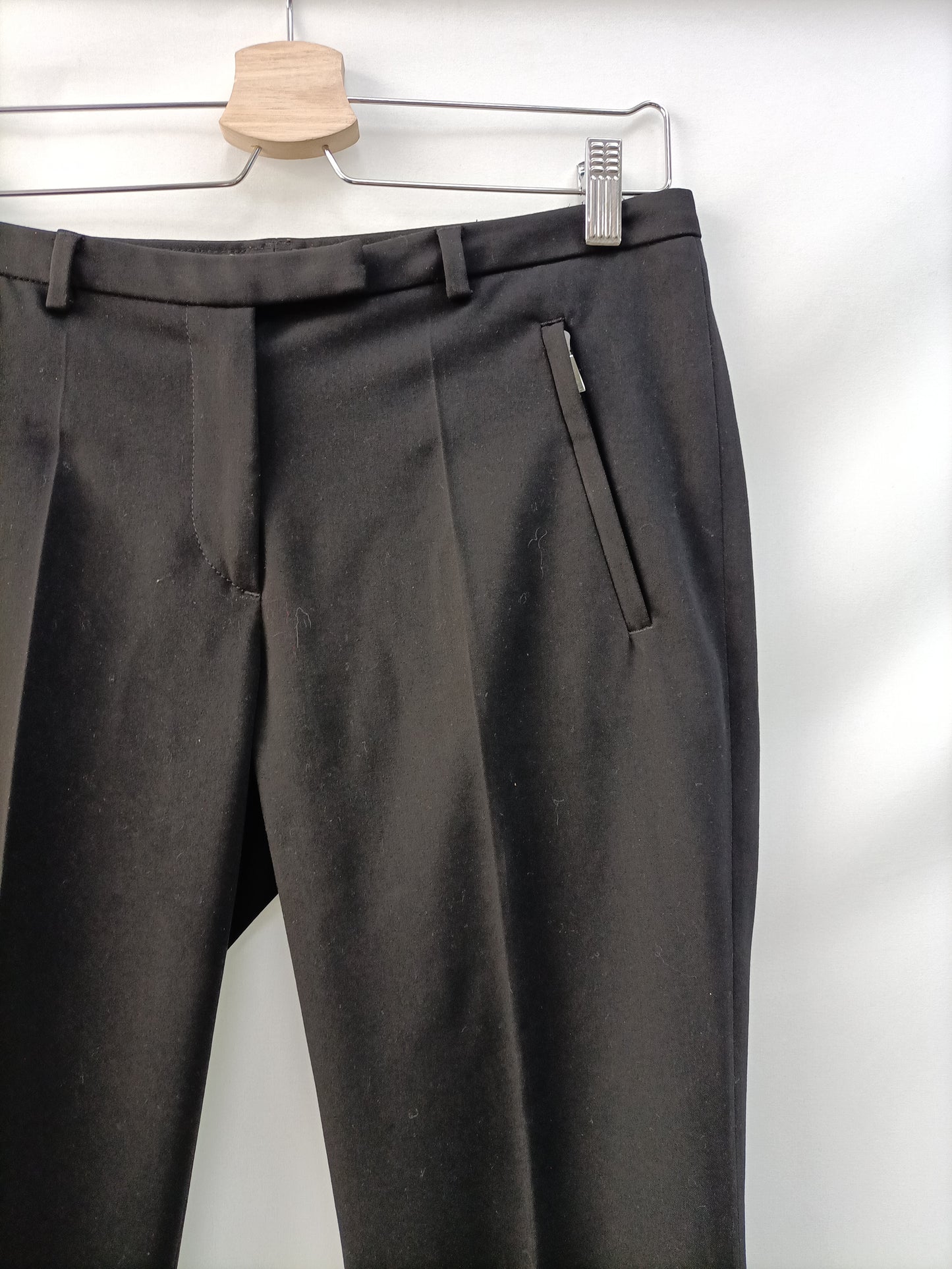 CERRUTI.Pantalones negros pinza T.42