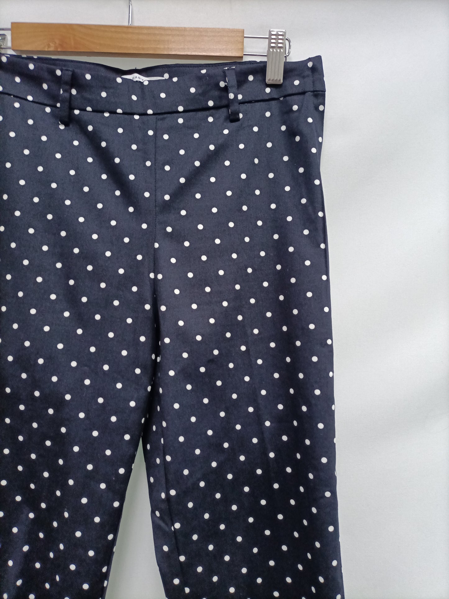 EASY WEAR. Pantalón azul Lunares T.36