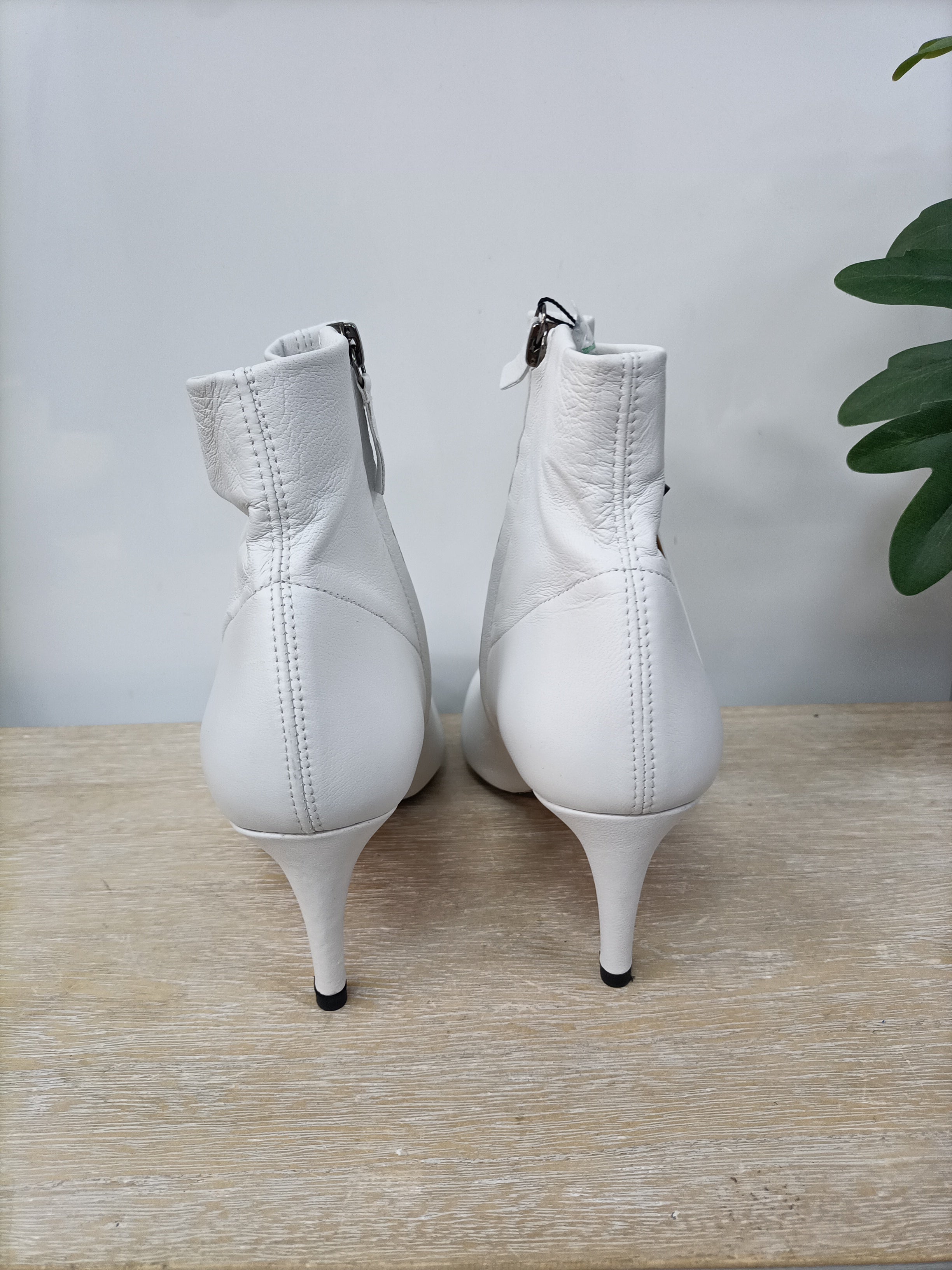 Botines blancos zara online