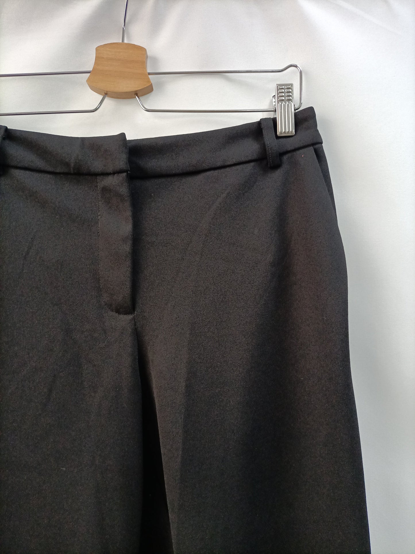 ONLY.Pantalones negros relajados T.38