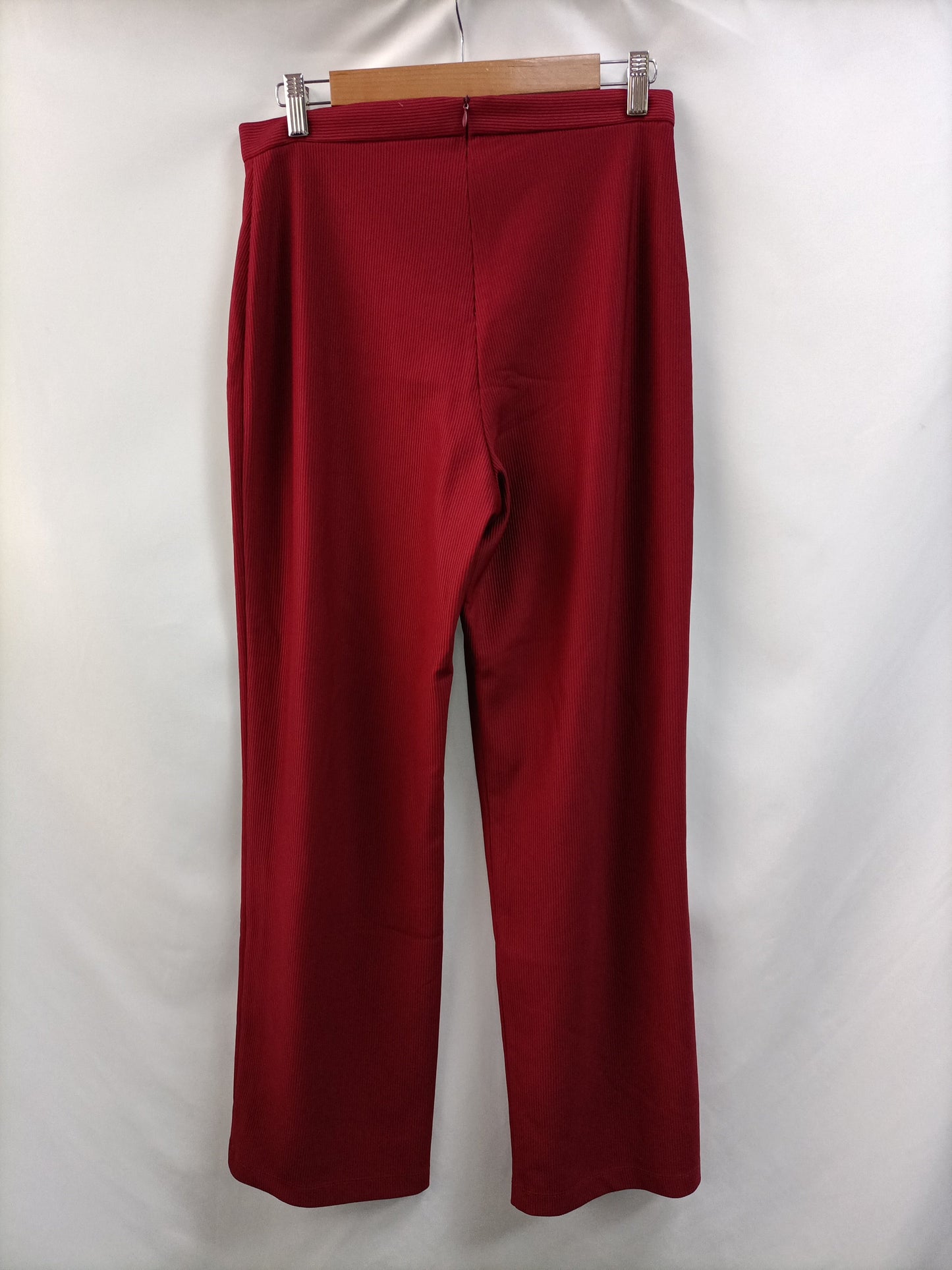 BIMANI. Pantalón culotte burdeos T.40