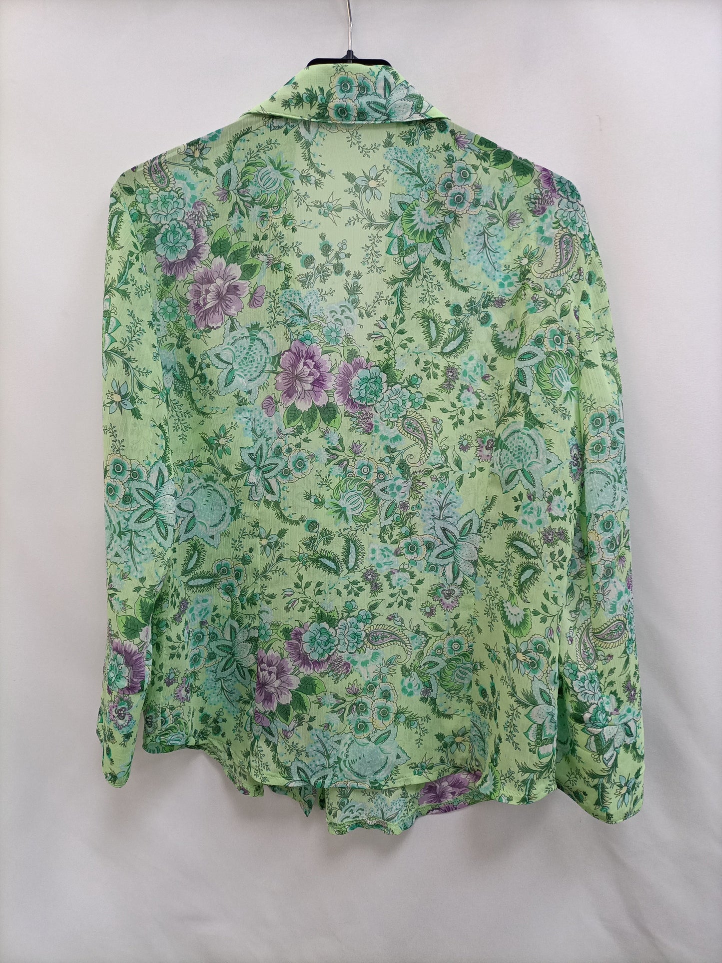 OTRAS. Blusa verde flores T.u(s)