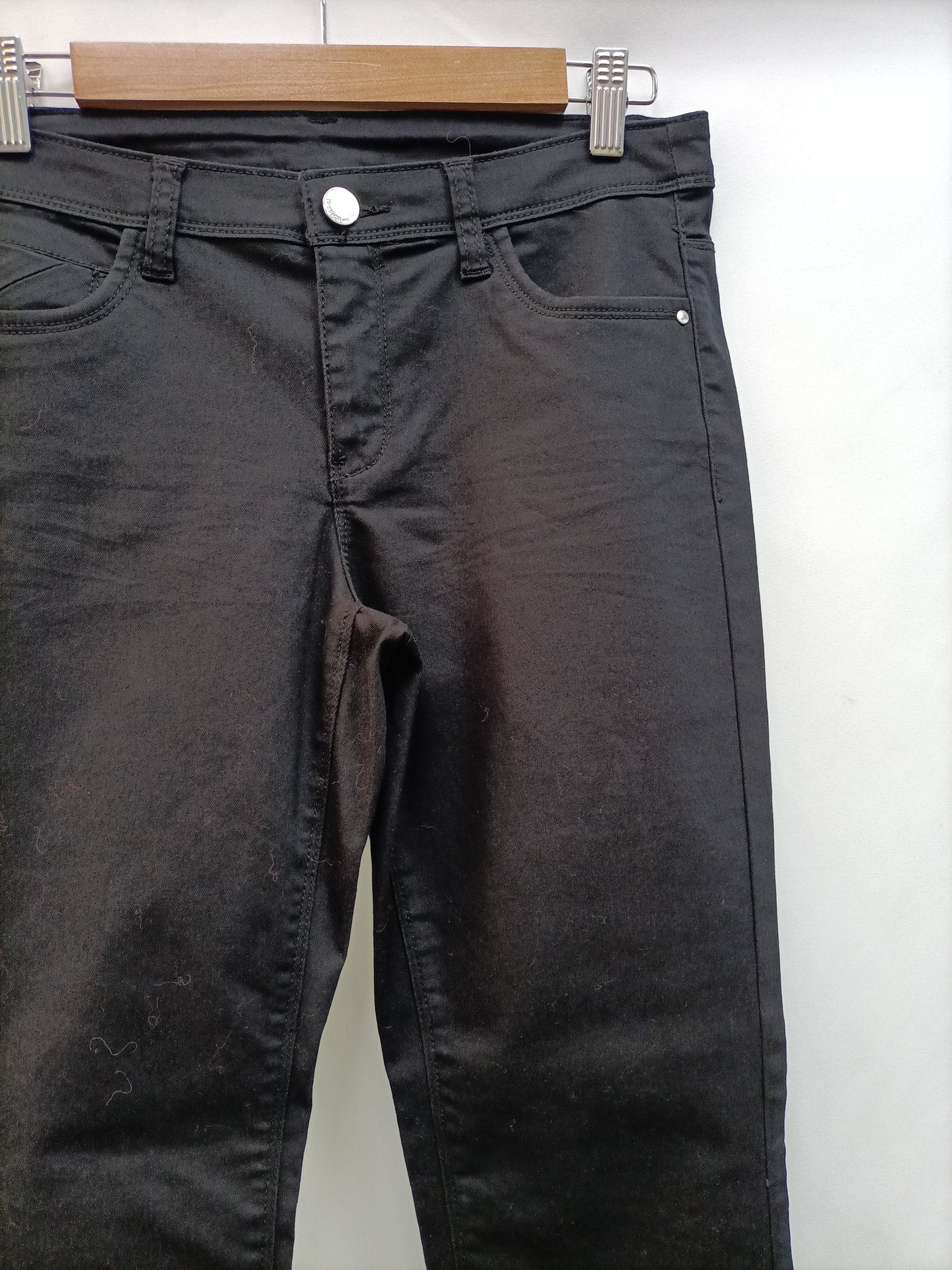 C&A. Pantalón negro básico T.36