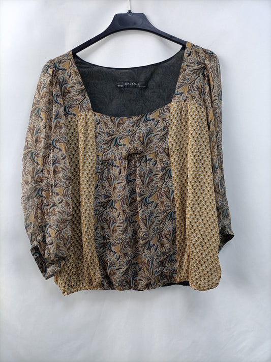 ZARA.Blusa estampada T.M