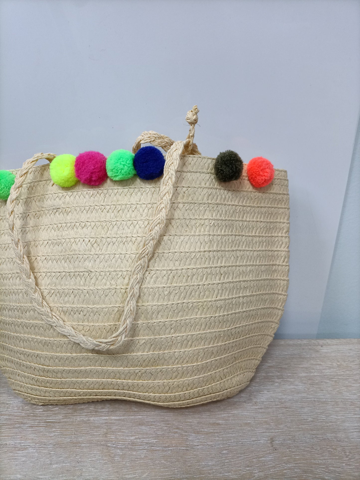 CREWCUTS.Bolso rafia pompón