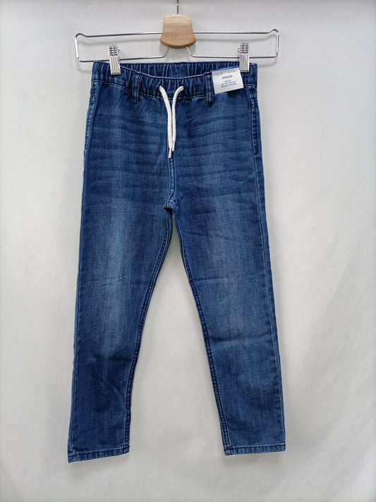 H&M. Pantalón vaquero T.7-8 años