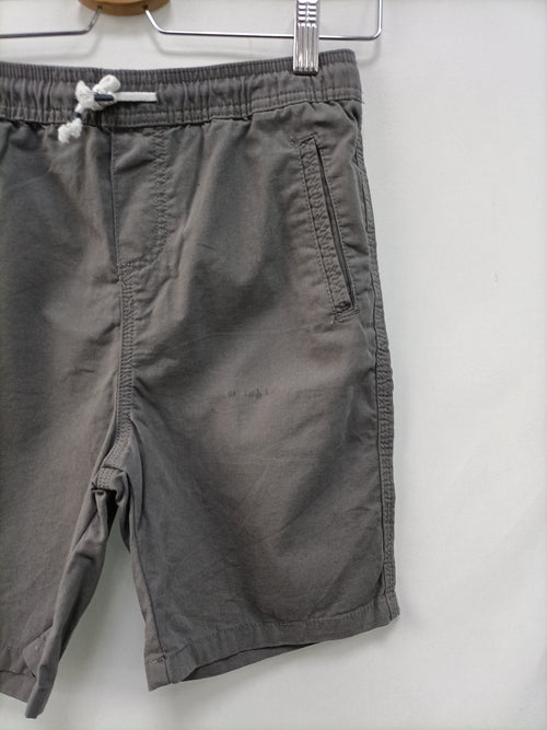 H&M. Pantalón corto gris T.10-11 años