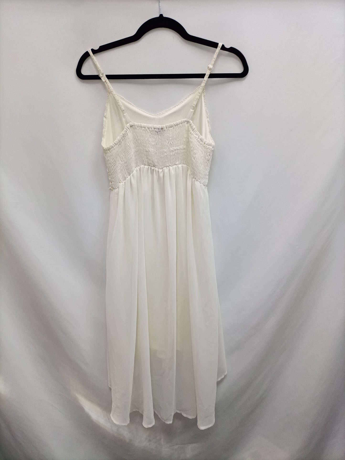 FORMULA JOVEN. Vestido blanco croché T.38 (tara)