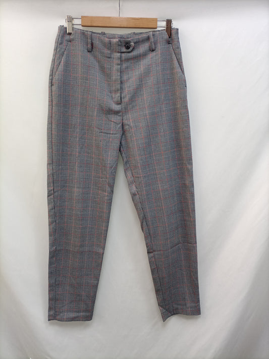 PULL&BEAR. Pantalón pinzas cuadros T.38