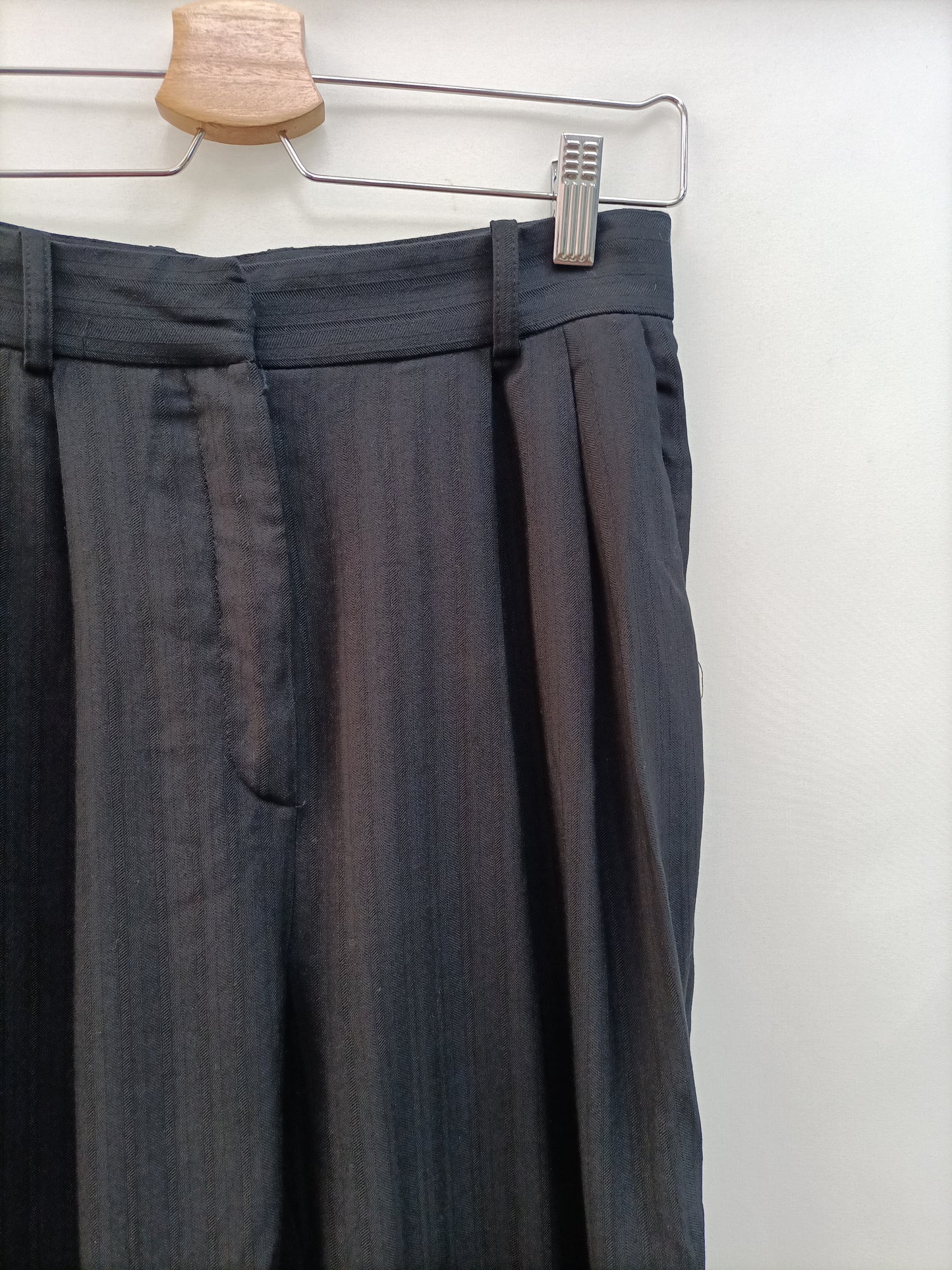 ZARA.Pantalón fluido rayas T.XS