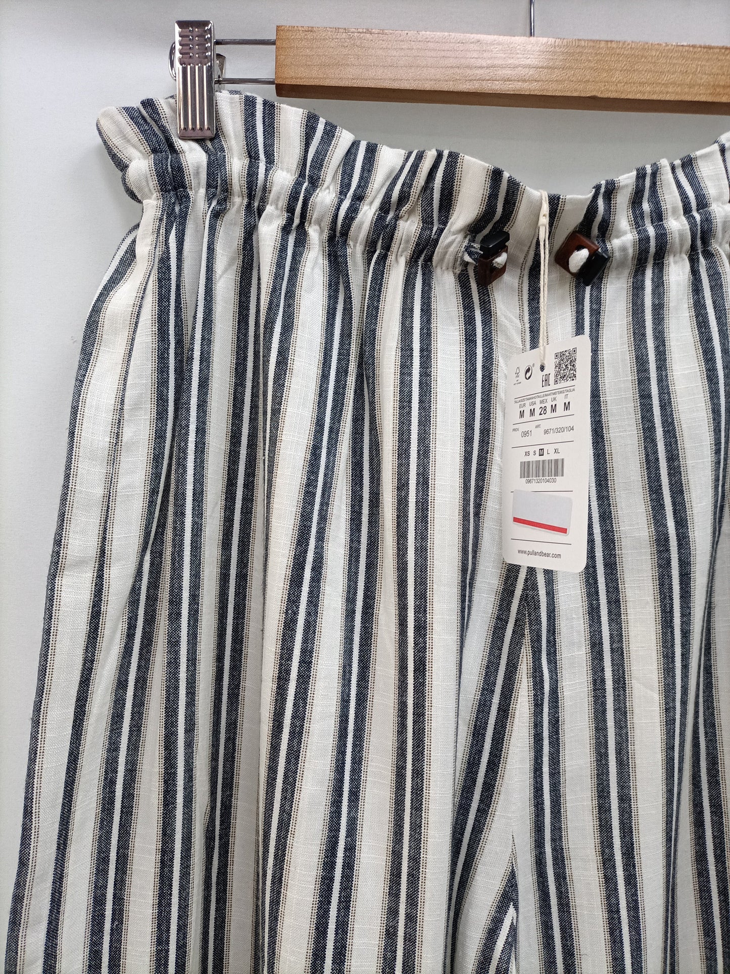 PULL&BEAR. Pantalón culotte rayas T.m