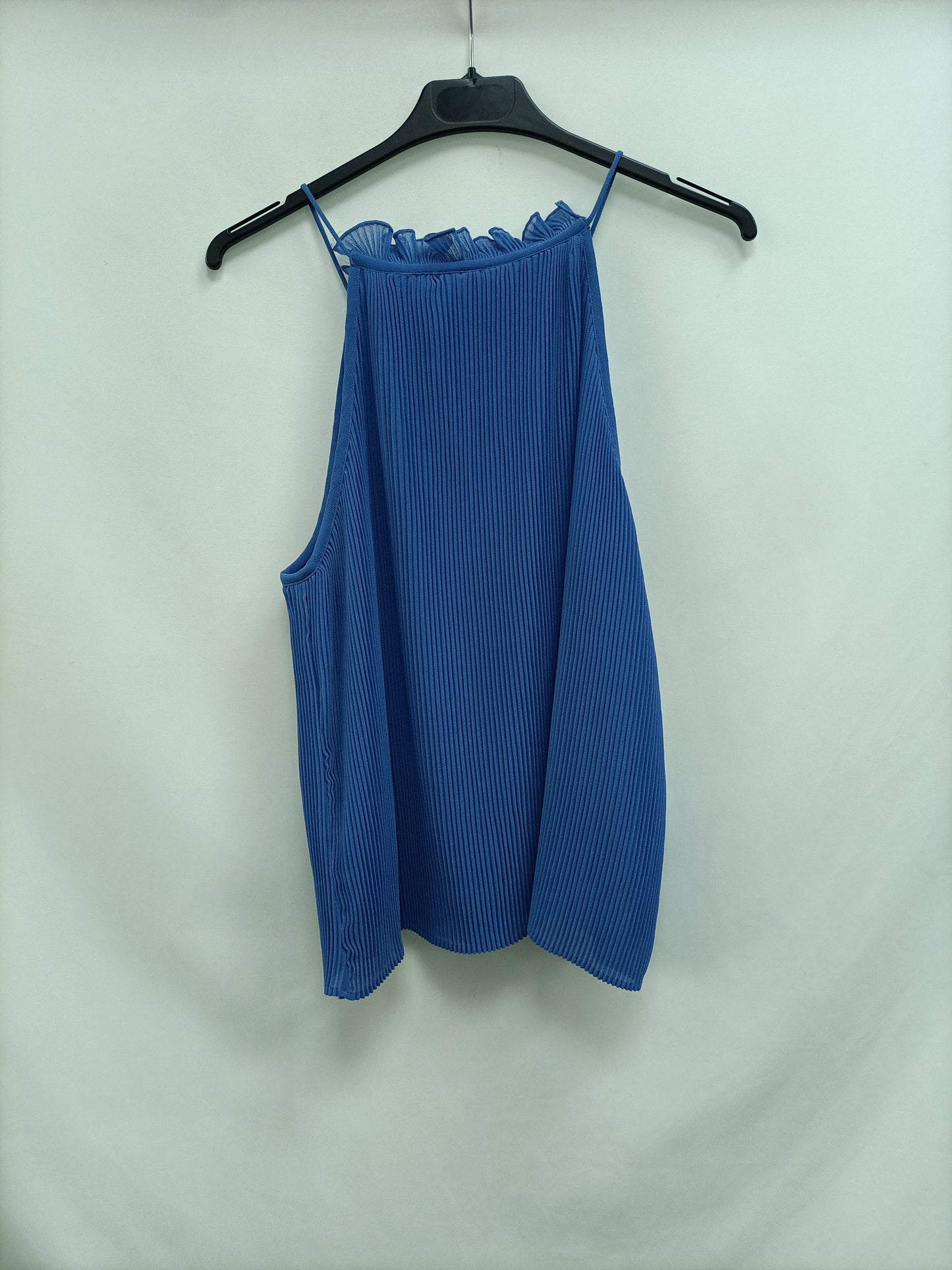 MANGO. Top azul plisado T.xs