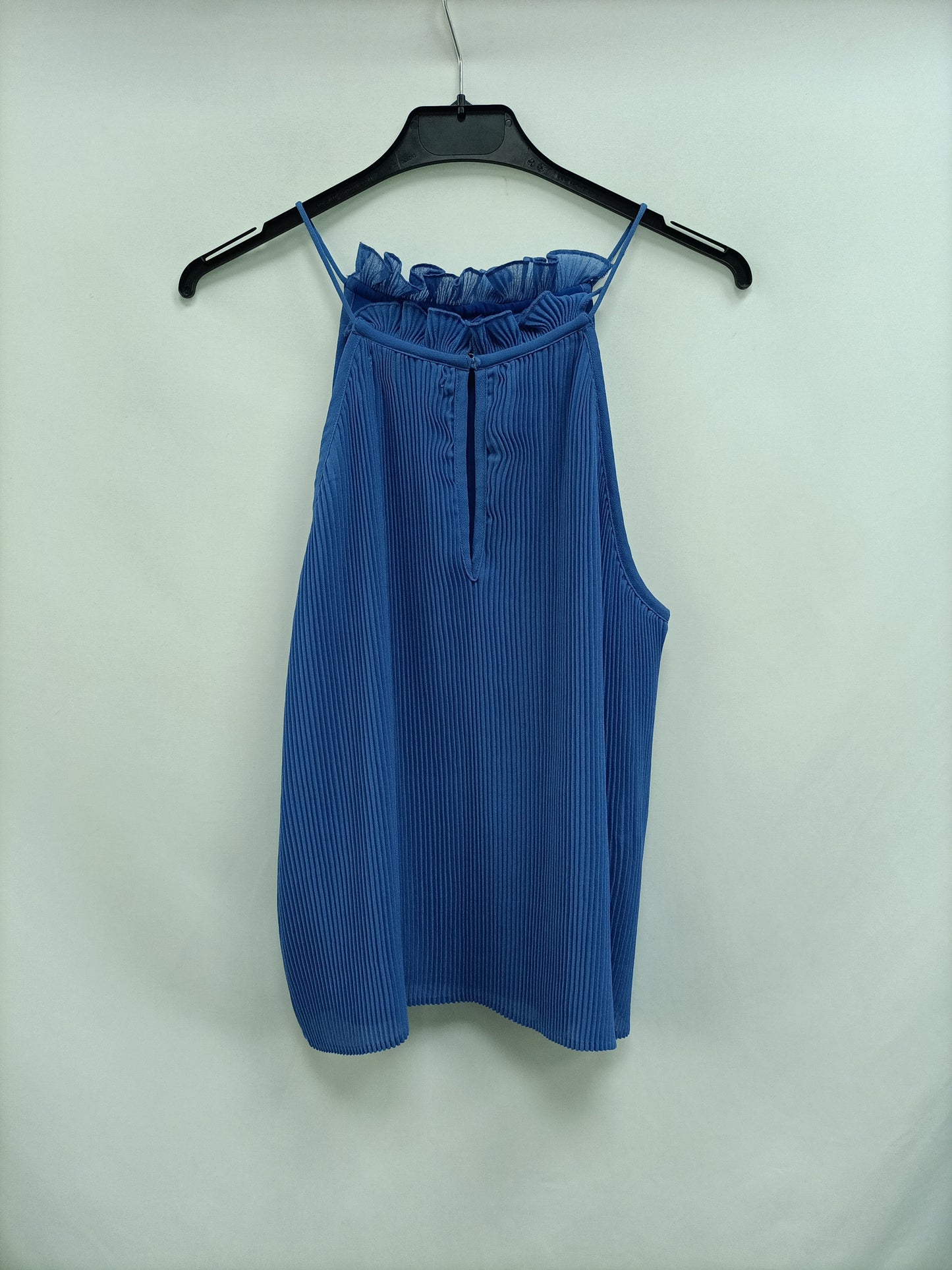 MANGO. Top azul plisado T.xs