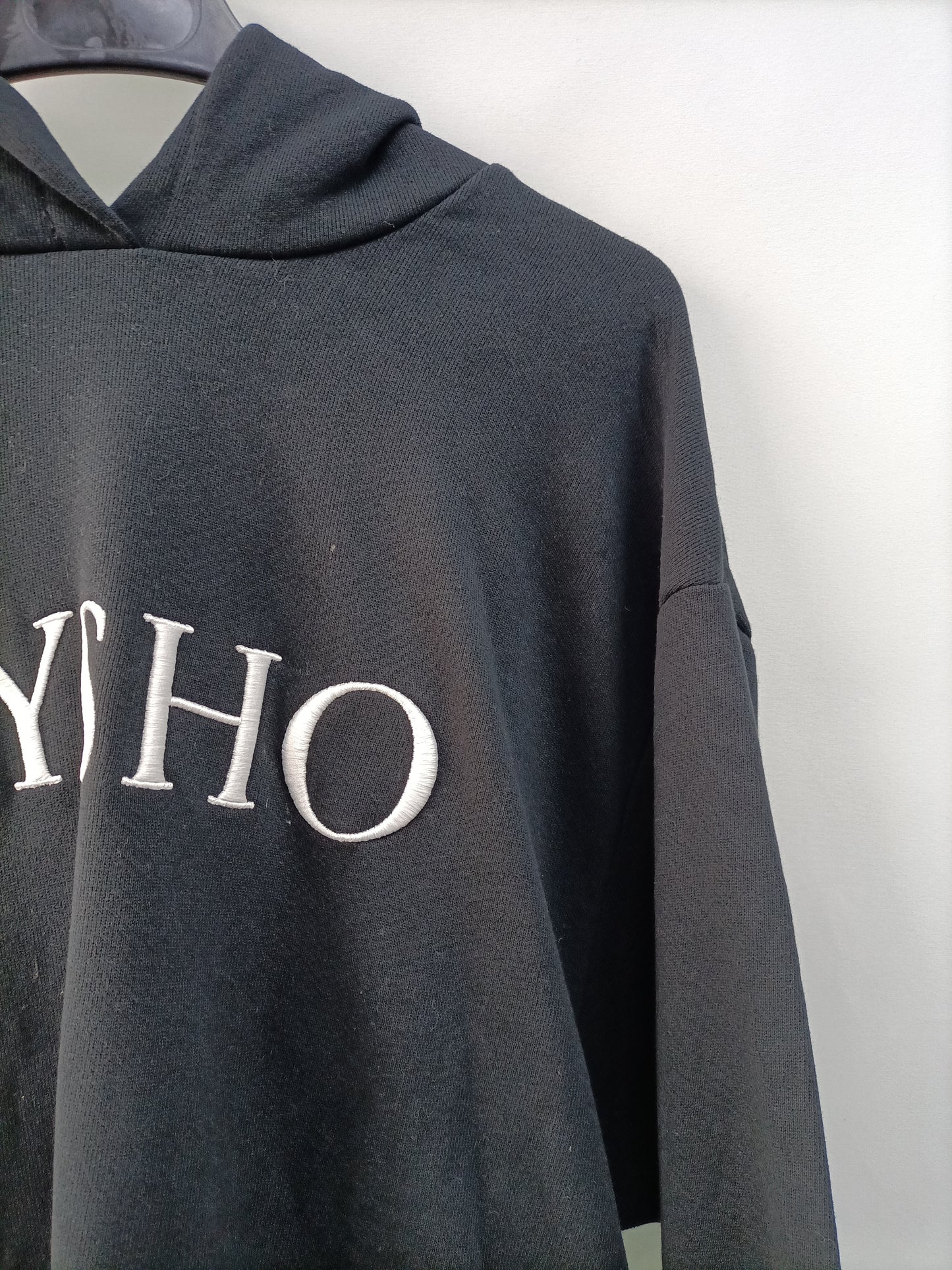 OYSHO.Sudadera negra capucha T.m