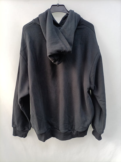 OYSHO.Sudadera negra capucha T.m