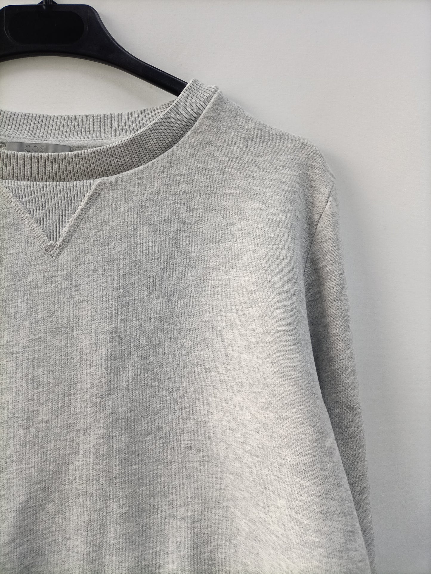 COS.Sudadera gris crop T.m