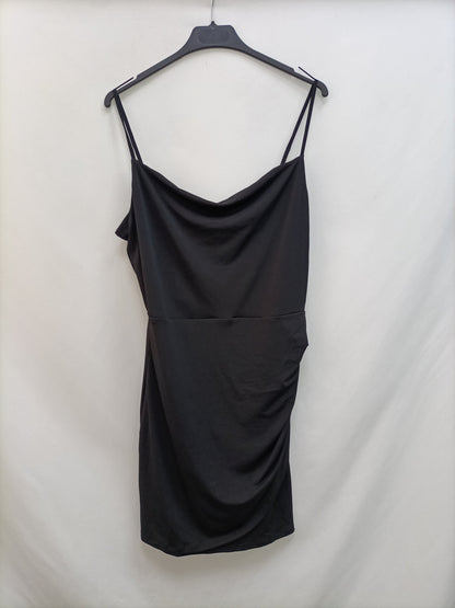 MANGO. Vestido corto negro T.l