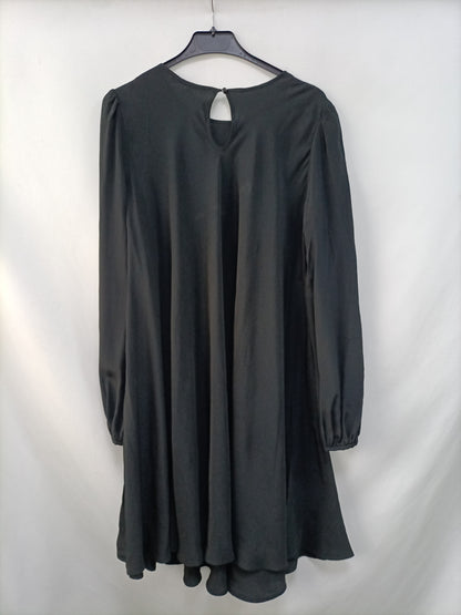 TARA JARMON. Vestido corto negro T.40: