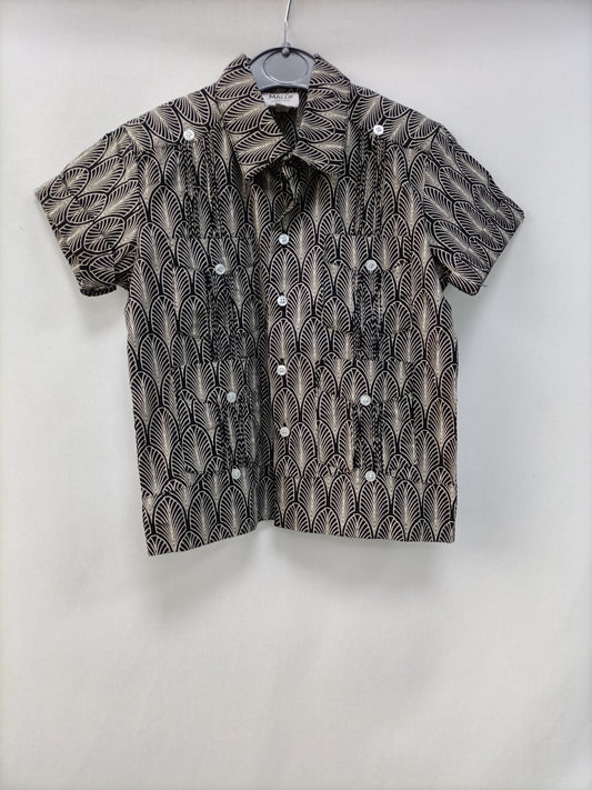 OMINI. Camisa negra estampada T.4 años