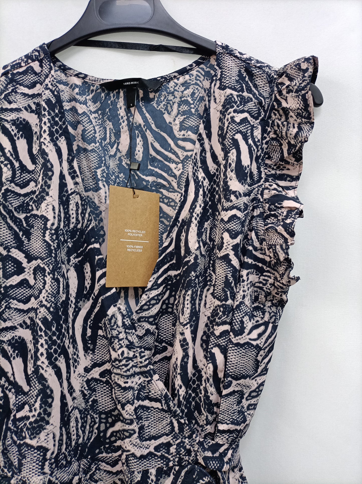 VERO MODA. Vestido animal print T.s