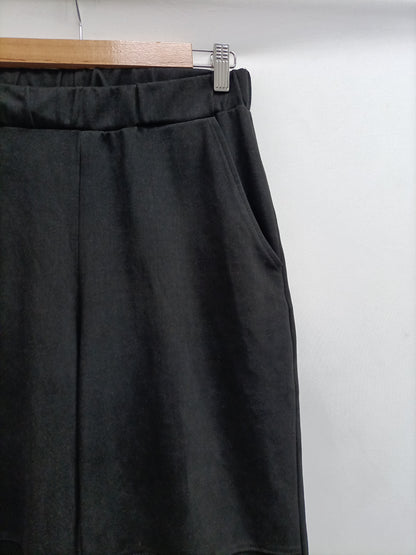 PULL&BEAR. Pantalón culotte antelina T.m