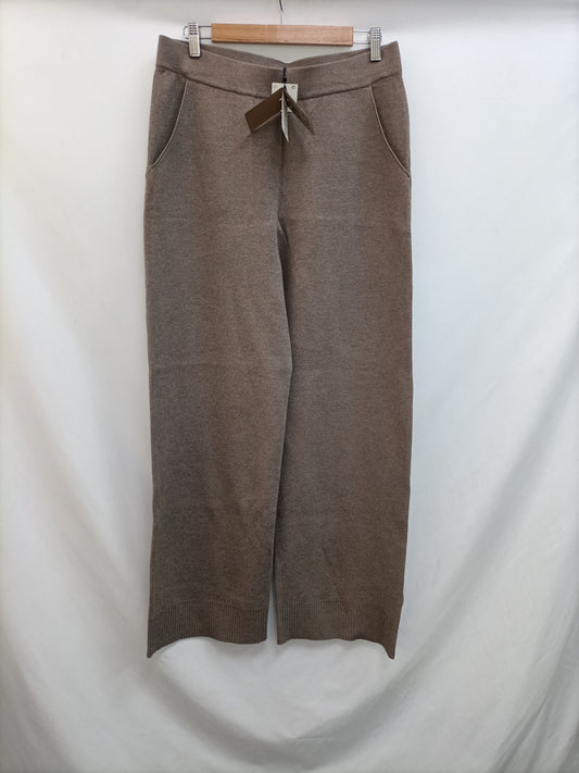 MASSIMO DUTTI. pantalón punto marrón T.l