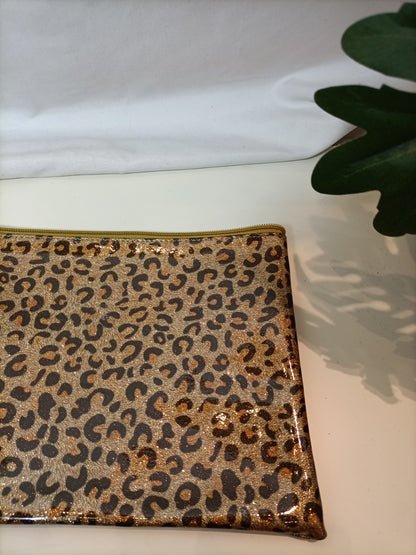 BONTON. Bolso animal print