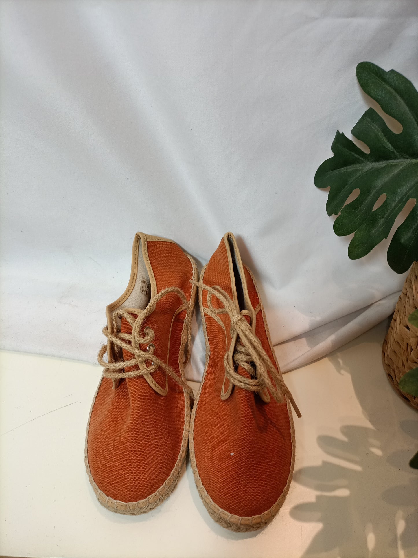 BONET A POMPÓN. zapatillas esparto naranjas T.38