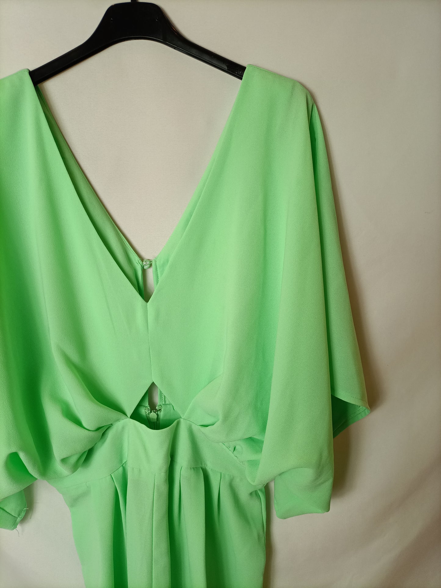 ASOS. Mono verde fluido T.38