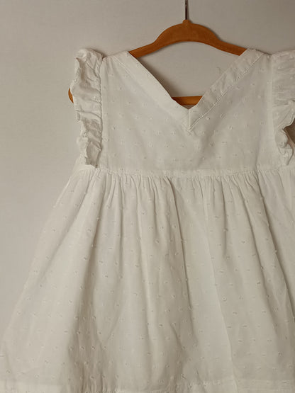 GOCCO. Vestido plumeti blanco. T. 3-4 años