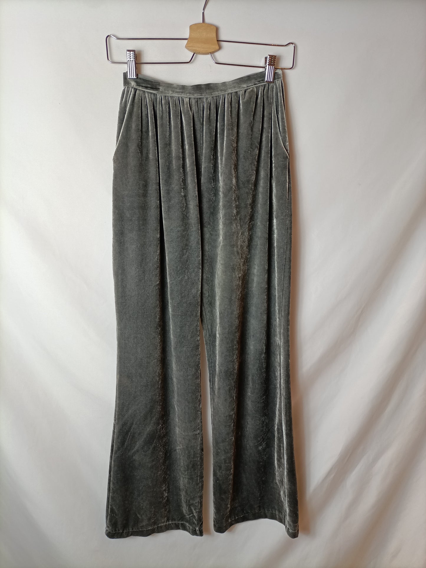 OTRAS. Pantalón gris terciopelo T.u(xs/s)