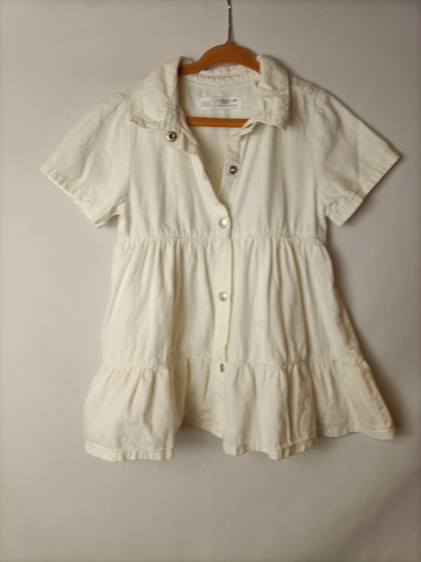 ZARA. Vestido blanco volantes. T 12-18 meses