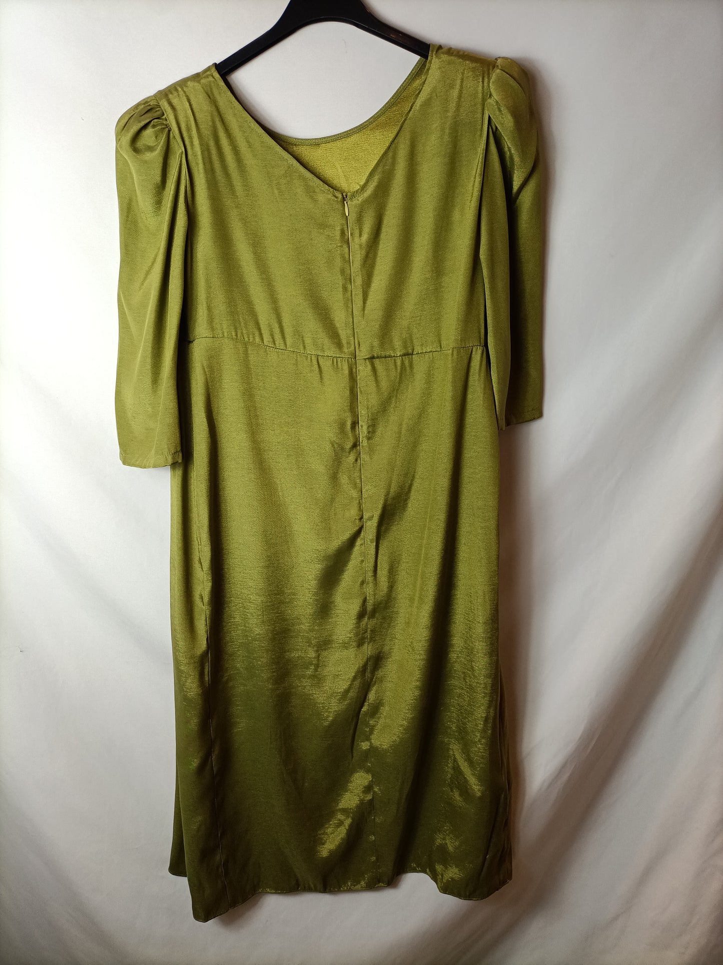 MOMILA. Vestido verde midi T.s