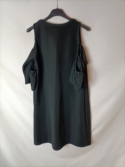 ZARA. Vestido negro hombros T.s