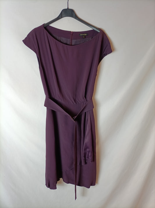 MASSIMO DUTTI. Vestido corto color berenjena. T.40