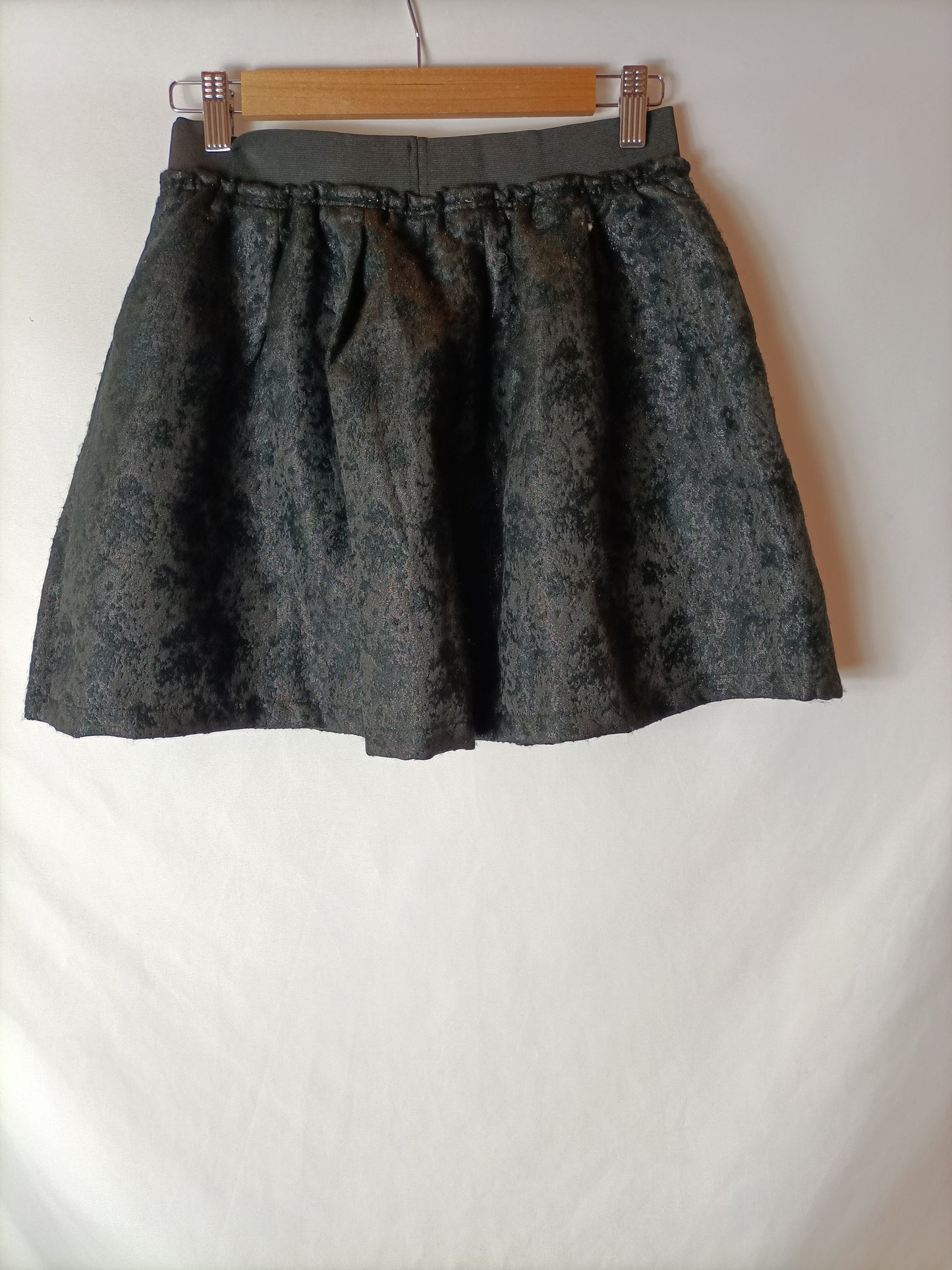 SUNCOO. Falda negra hilos. T 2 (S/M)