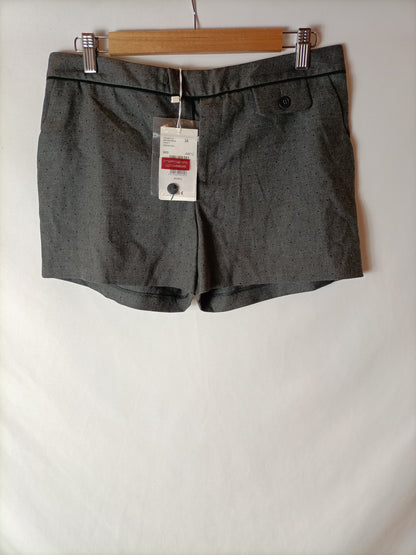 COMPTOIR DES COTONNIERS. Shorts grises topitos. T 38